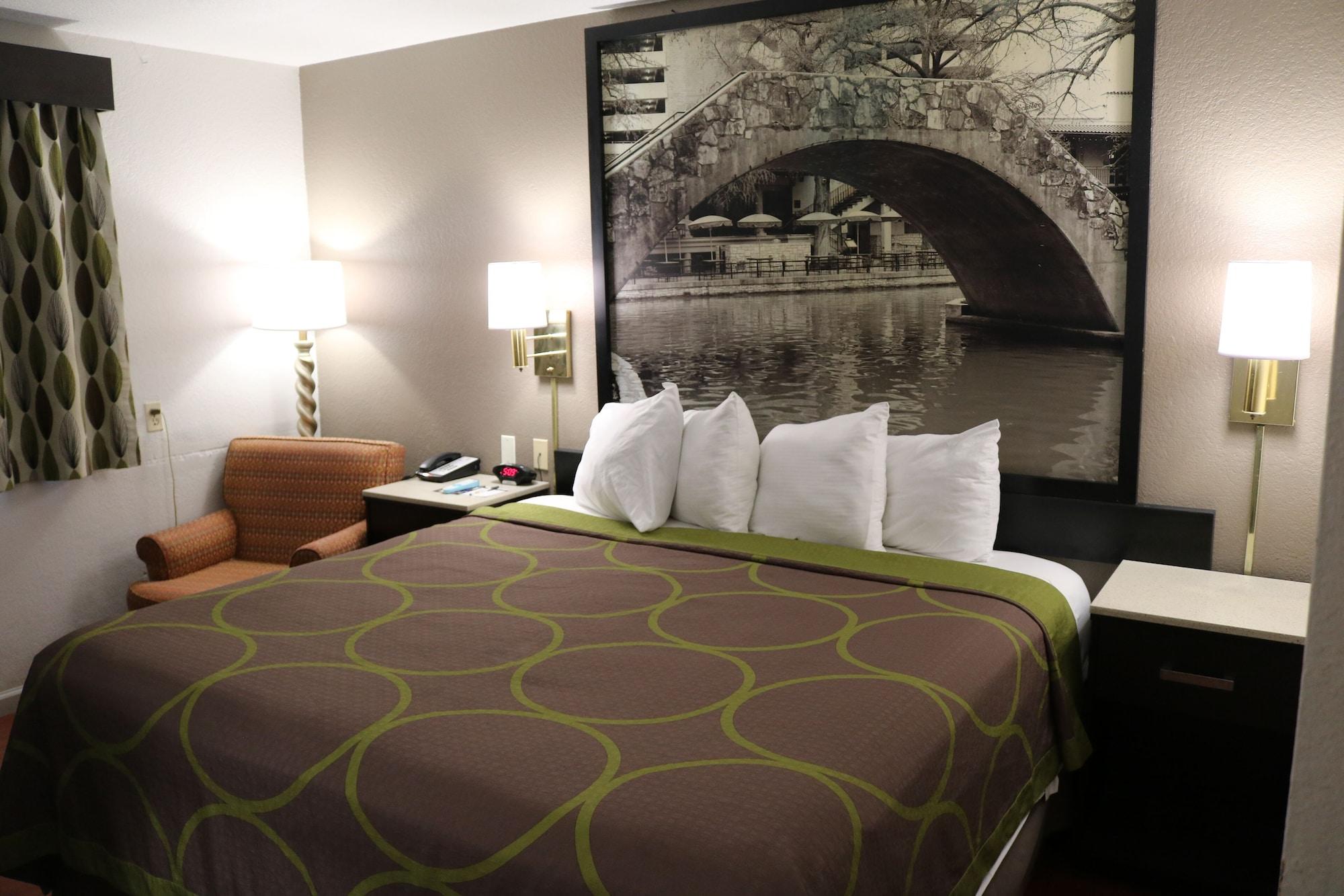 Super 8 By Wyndham San Antonio/I-35 North Hotel Luaran gambar