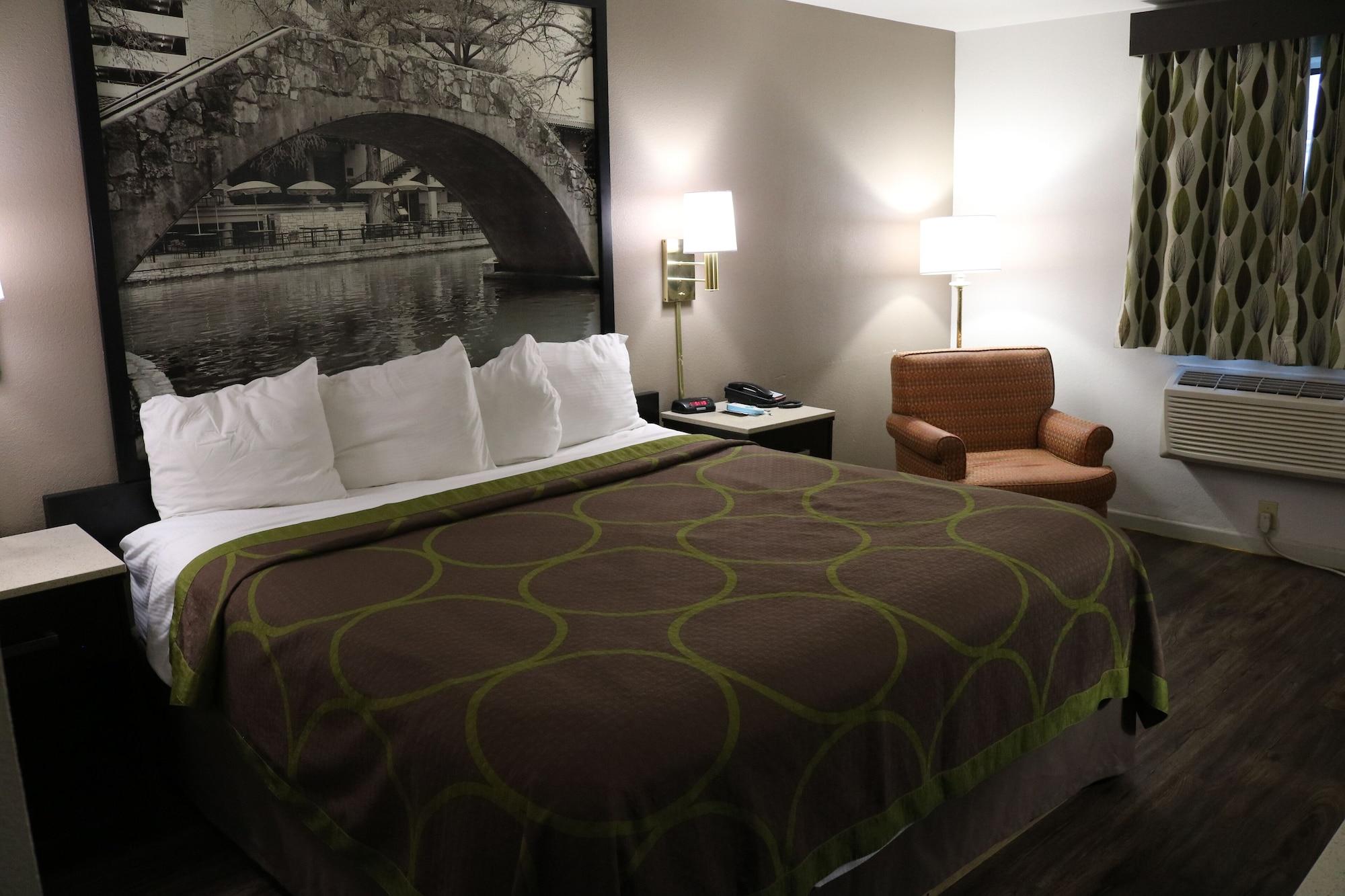Super 8 By Wyndham San Antonio/I-35 North Hotel Luaran gambar